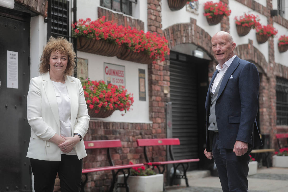DEPARTMENT FOR COMMUNITIES MINISTER BACKS HOSPITALITY SECTOR